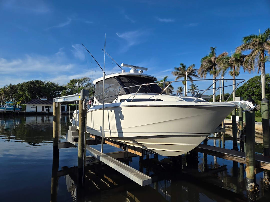 24,000lb Neptune Boat Lift Installation – Stuart, Florida